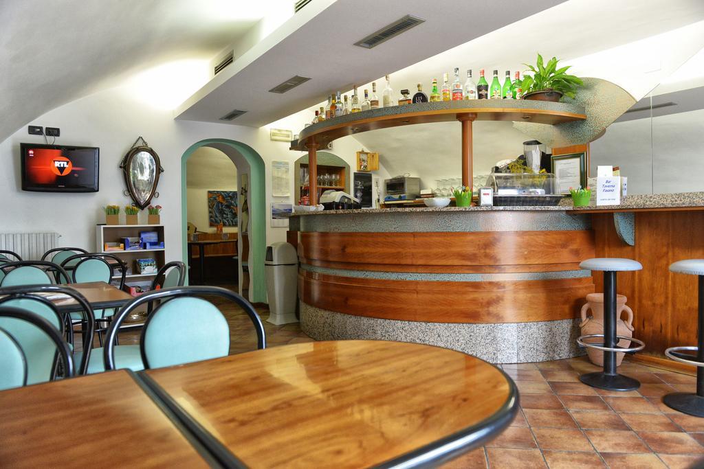 Taverna Affittacamere Gardone Riviera Extérieur photo